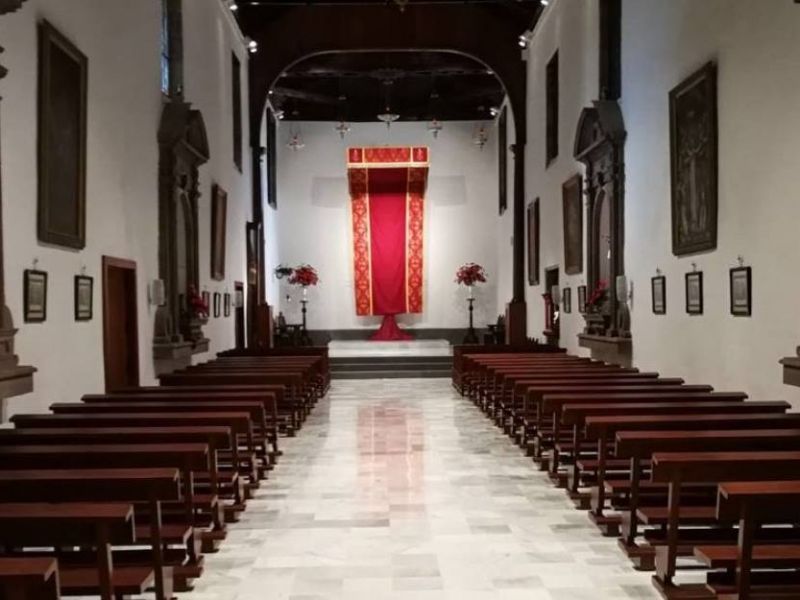 El palacio oscuro El palacio oscuro