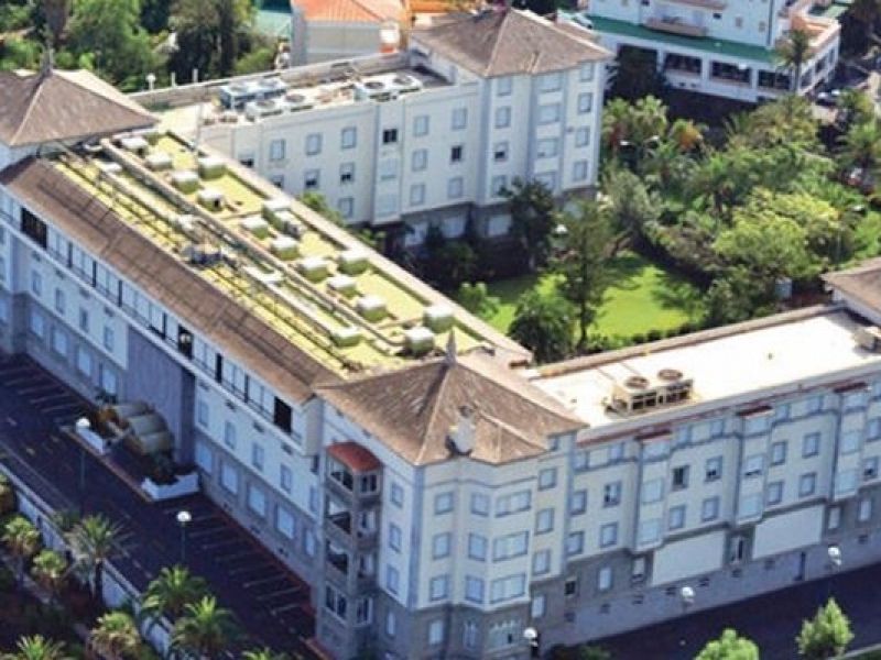 El palacio oscuro El palacio oscuro