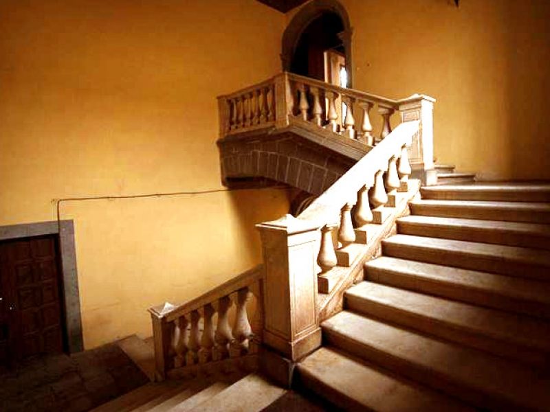 El palacio oscuro El palacio oscuro
